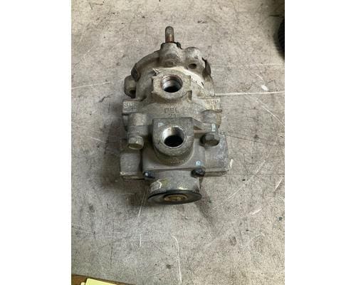 BENDIX Foot Valve Air Brake Components