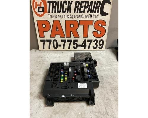 2013 FREIGHTLINER Cascadia DETROIT DD15 Chassis Cont Mod