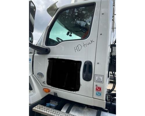 2018 INTERNATIONAL LT625 INTERNATIONAL LT, Left Door Assembly, Front