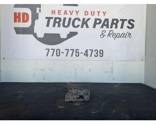 INTERNATIONAL Prostar Engine Mounts