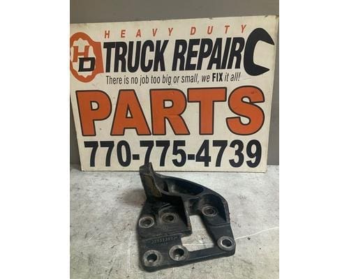 INTERNATIONAL Prostar Engine Mounts