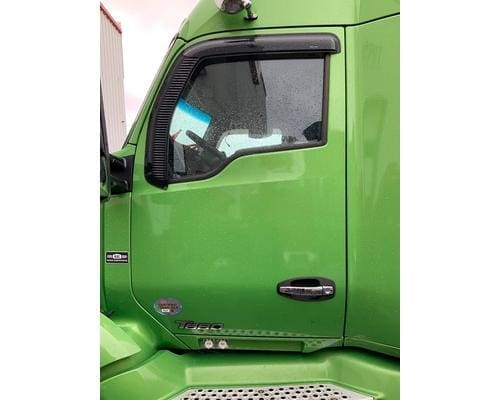 KENWORTH T680, Left Door Assembly, Front