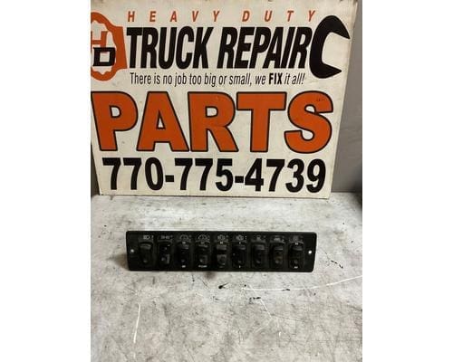 KENWORTH T700 Dash / Console Switch