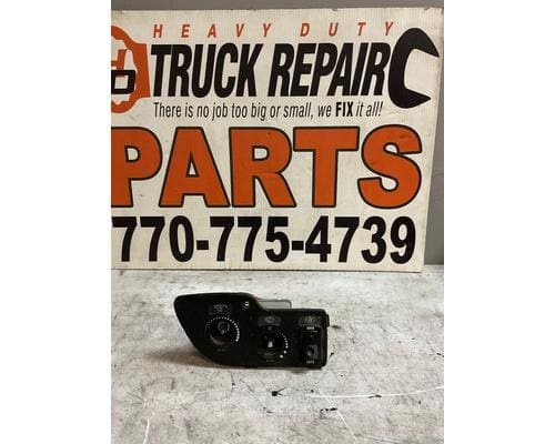 2012 KENWORTH T700 KENWORTH T700 Dash Panel