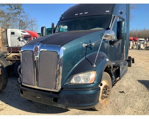 2011 KENWORTH T700 Hood