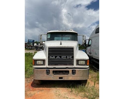 2012 MACK CHU MACK CHU613 Bumper Assembly, Front
