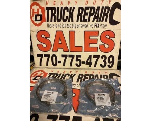 PACCAR MX-13 OEM V Clamp