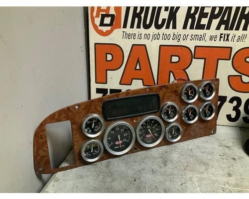 PETERBILT 387 Instrument Cluster