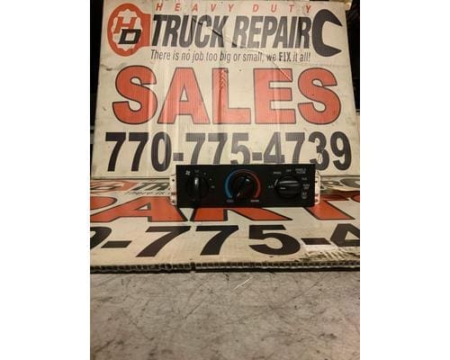 2001 STERLING A9513 Temperature Control