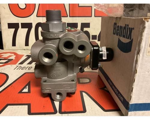 SR-5 trailer Vlv K033221 Air Brake Components