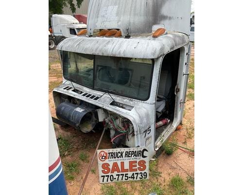 FLD Freightliner FLD Cab Assembly Cab