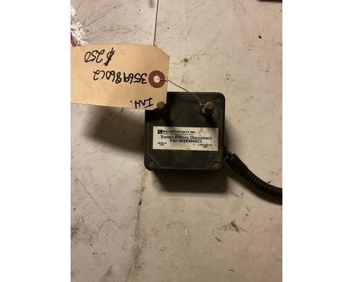 International 9400/9200 battery disconnect switch