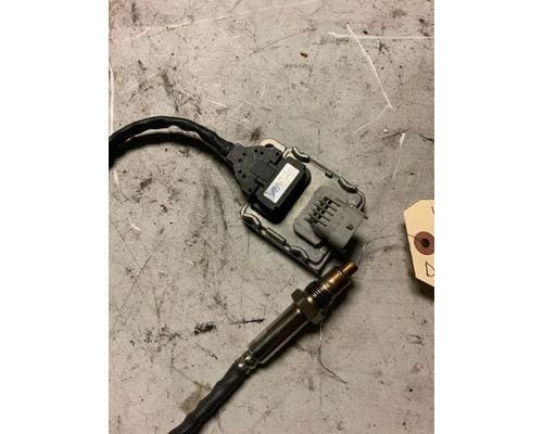 22303390 Volvo D13 Inlet knock sensor