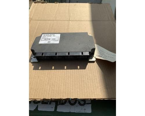 2013 VOLVO LIGHT CONTROL MODULE